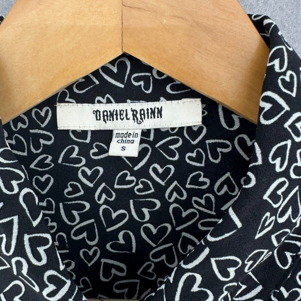 Y2K Daniel Rainn Button Down Blouse Heart AOP Monochrome Women S Preppy Paris - Picture 2 of 8